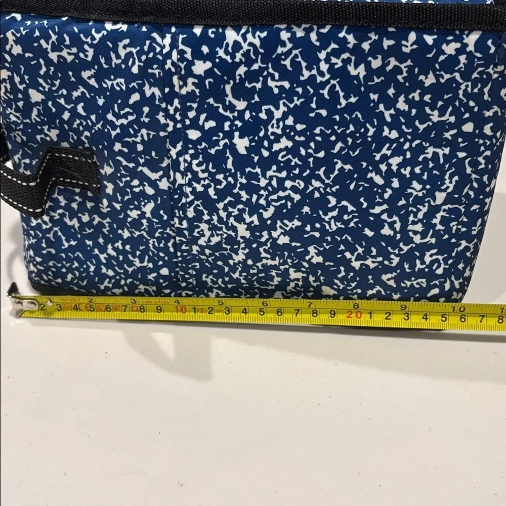Scout - Doggie Bag vertical Lunch Bag. Small Cooler. Blue and White.